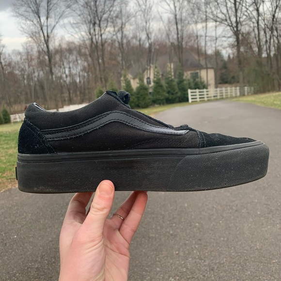 black vans thick sole